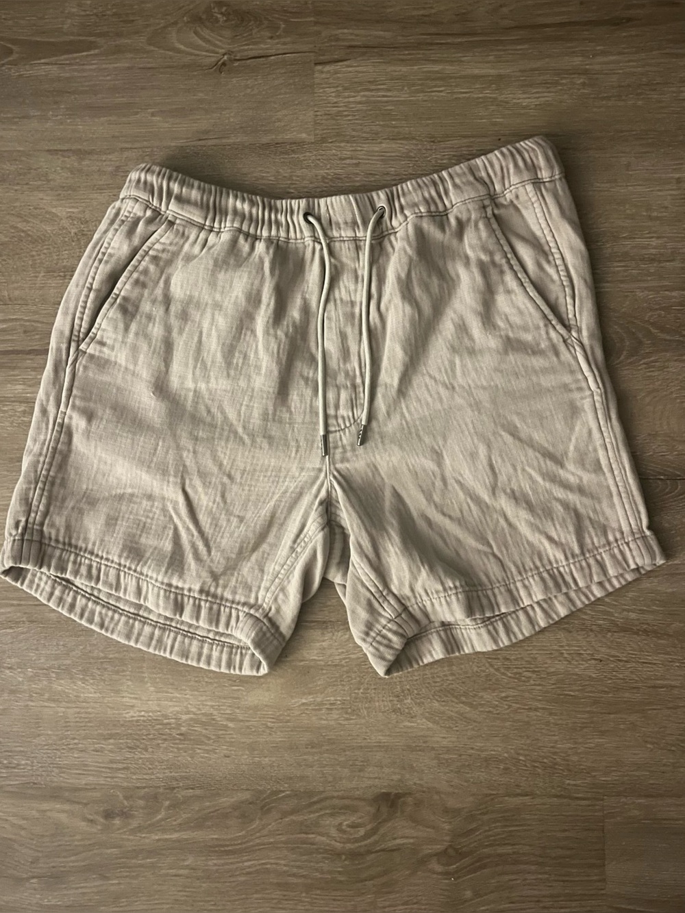 American Eagle Men's Lived-In Flex Pull-On Shorts Beige Size M 7" Inseam
